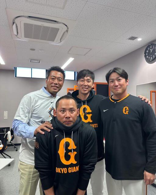 「変わってない！」上原浩治、巨人2軍コーチ陣との激アツ再会！