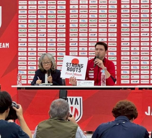 石井優希、女子バレー新章の幕開けに立ち会う。『STRONG ROOTS』に込められた覚悟と希望。