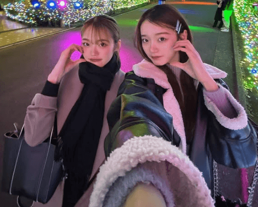 「久々に、2人で出かけられたね」あの美女シスターズ、ナイトイルミに包まれた幻想的”誉れ”2ショットを披露！