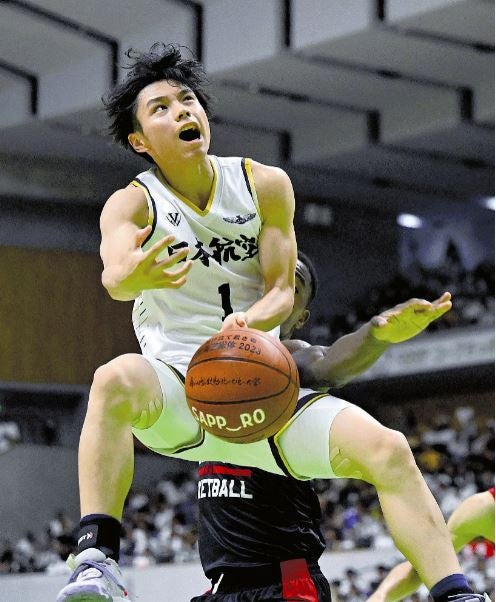 バスケ男子で初優勝の日本航空、格上相手に物おじせず…藤野「歴史を変えた実感はまだない」