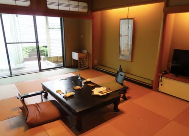 「涼を求めて」西村健太朗が風情ある旅館でお盆休みを堪能