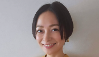 市井紗耶香、笑顔あふれるロケの後はテレビ東京の生放送へ！テーマは「ニットの簡単お手入れ術」