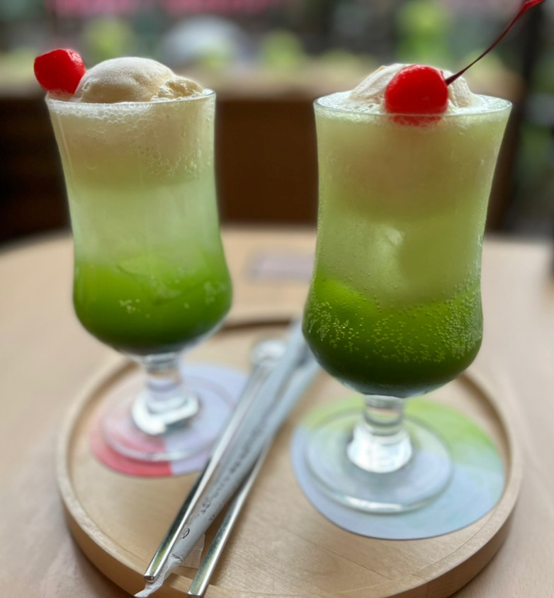 🌈再婚を機に小林麻耶から改名した國光真耶さんが妹・小林麻央さんの誕生日祝福「最幸の時間を過ごそう❤️」