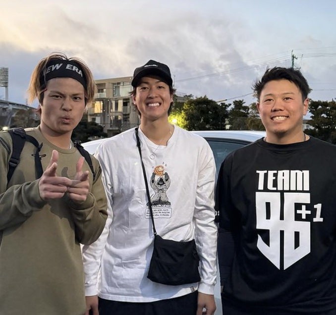 「東洋大3羽ガラス」が集結！梅津晃大が充実の自主トレを公開！