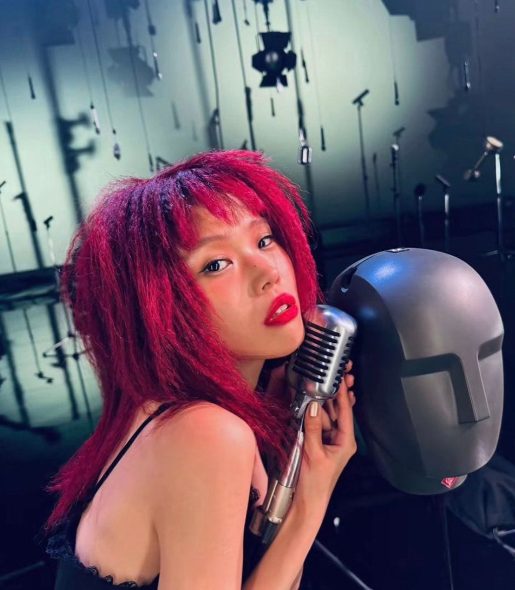 アイナ・ジ・エンドが「マイクの世界」に！？