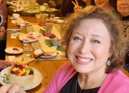 「満月の光を浴びてハッピーに！」キャシー中島、御殿場教室で温かなレッスン時間