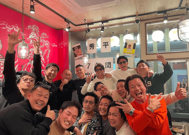 柳田悠岐、母校同期との食事会に福田秀平の姿が「#なんでおるん」