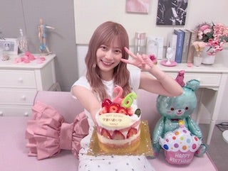 卒業発表の人気アイドル 26歳の誕生日迎えSNS更新 激かわソロショットにファン悶絶