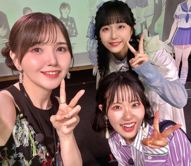 「どうぞよろしくお願いします☆彡」鬼頭明里が先行上映会のオフショットを投稿