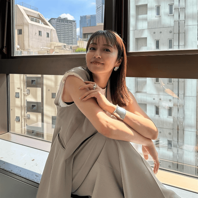 矢田亜希子の窓際クールビューティーショットにファン「今日もキレイ」と絶賛