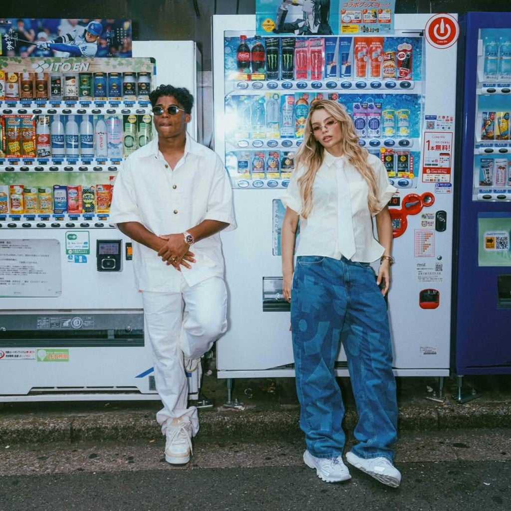 レアルの19歳ストライカー、エンドリックが東京で新婚旅行を満喫！美しすぎる年上妻との2ショットが絵になりすぎる！