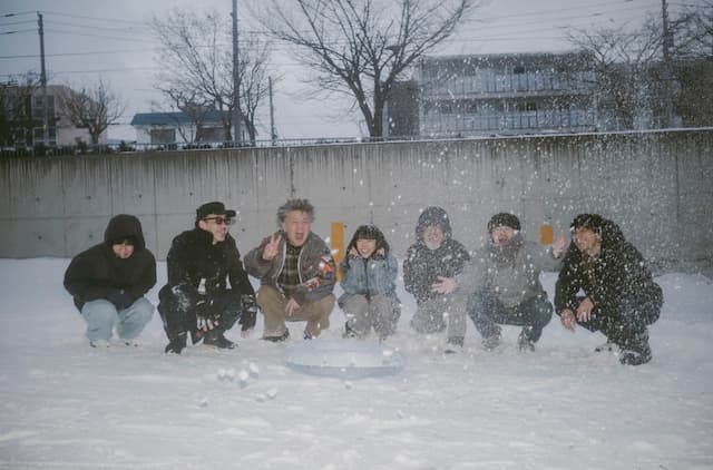 あいみょん、北海道で童心に返る！？「雪遊びして身体温まってたで」