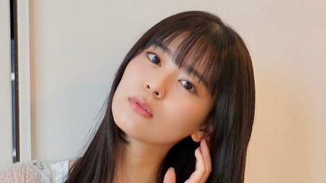 坂井仁香がヘアカット後の姿を披露「うるつやちゅるちゅる」新しい髪型にファン悶絶