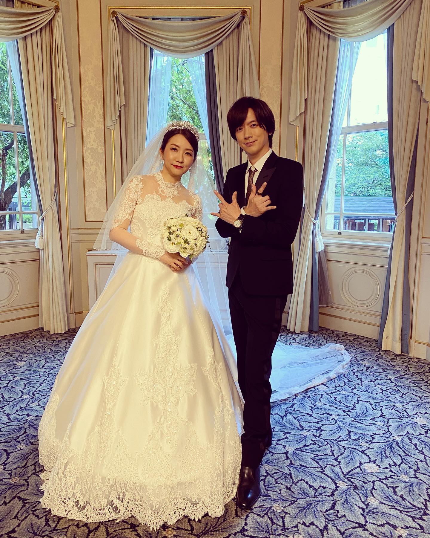 DAIGOさんの姉で漫画家の影木栄貴さんが50歳という節目で結婚💓美しい花嫁姿👀