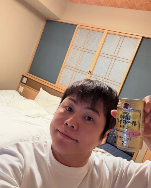 ノンスタイル 井上裕介、泊まりの仕事でまじめに過ごす夜！