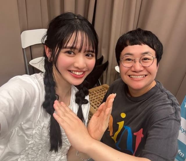 お笑い芸人 ハリセンボン 近藤春奈 アイドルの寿々歌との2ショットを公開！