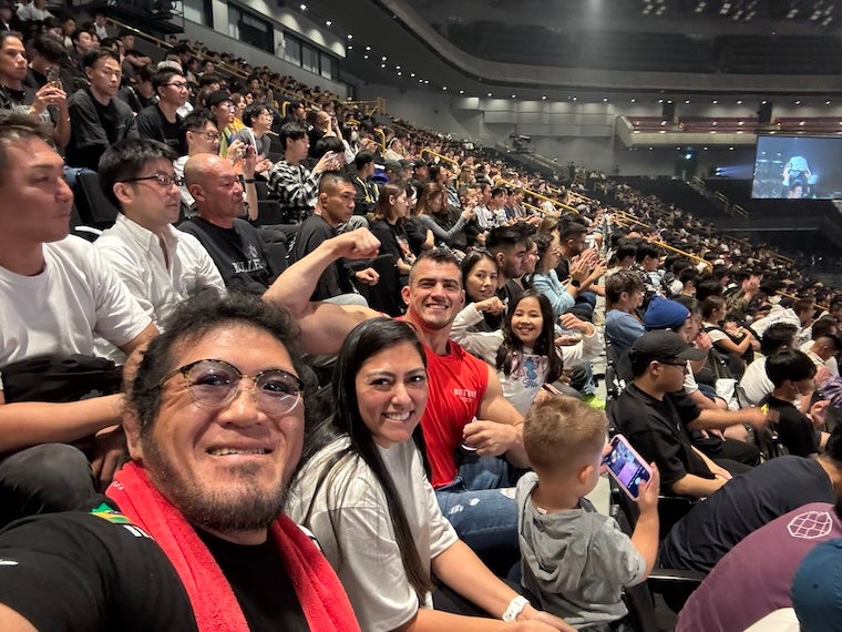 「秒帰宅やないかい」あの格闘家がRIZINタイトルマッチを観戦