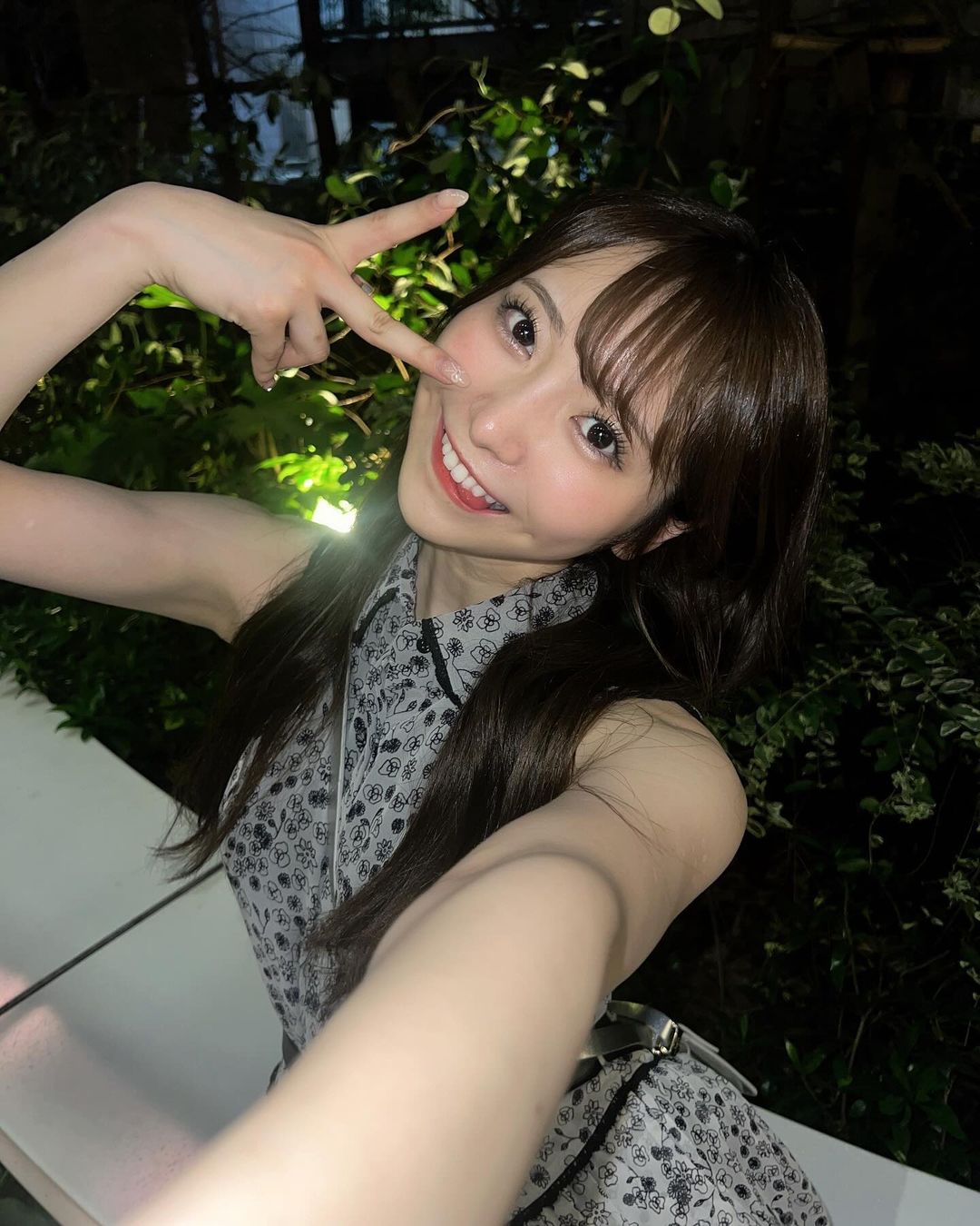 1st写真集発売の超人気インフルエンサーかとゆり テンション高めのプライベートショットを公開！