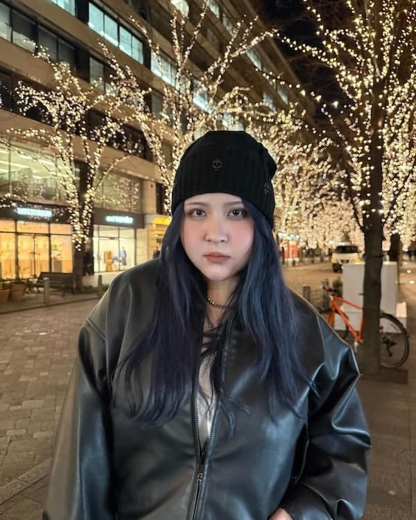 大内アイミの青髪ショットにファン歓喜！