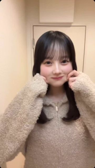 「ちゃーむぽいんとは、◯◯です」本田紗来の激カワ"ムニムニ"ムービーにファンメロメロ！？