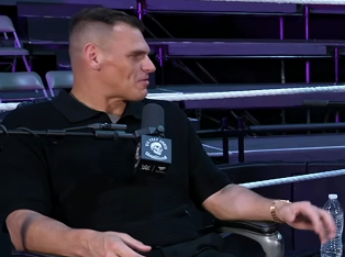 WWE 驚きの共演！アンダーテイカーが語る“リングの兄弟”ガンサー＆カイザーの素顔とは？