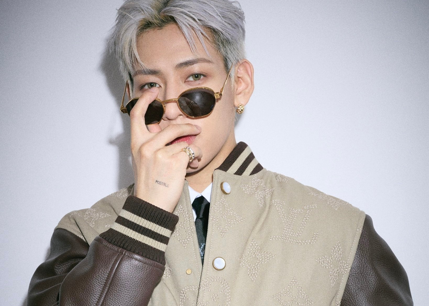 大人気アイドル・BamBamがルイ・ヴィトンの最新ルック公開！パリ滞在中の目撃情報相次ぎ、SNS上騒然