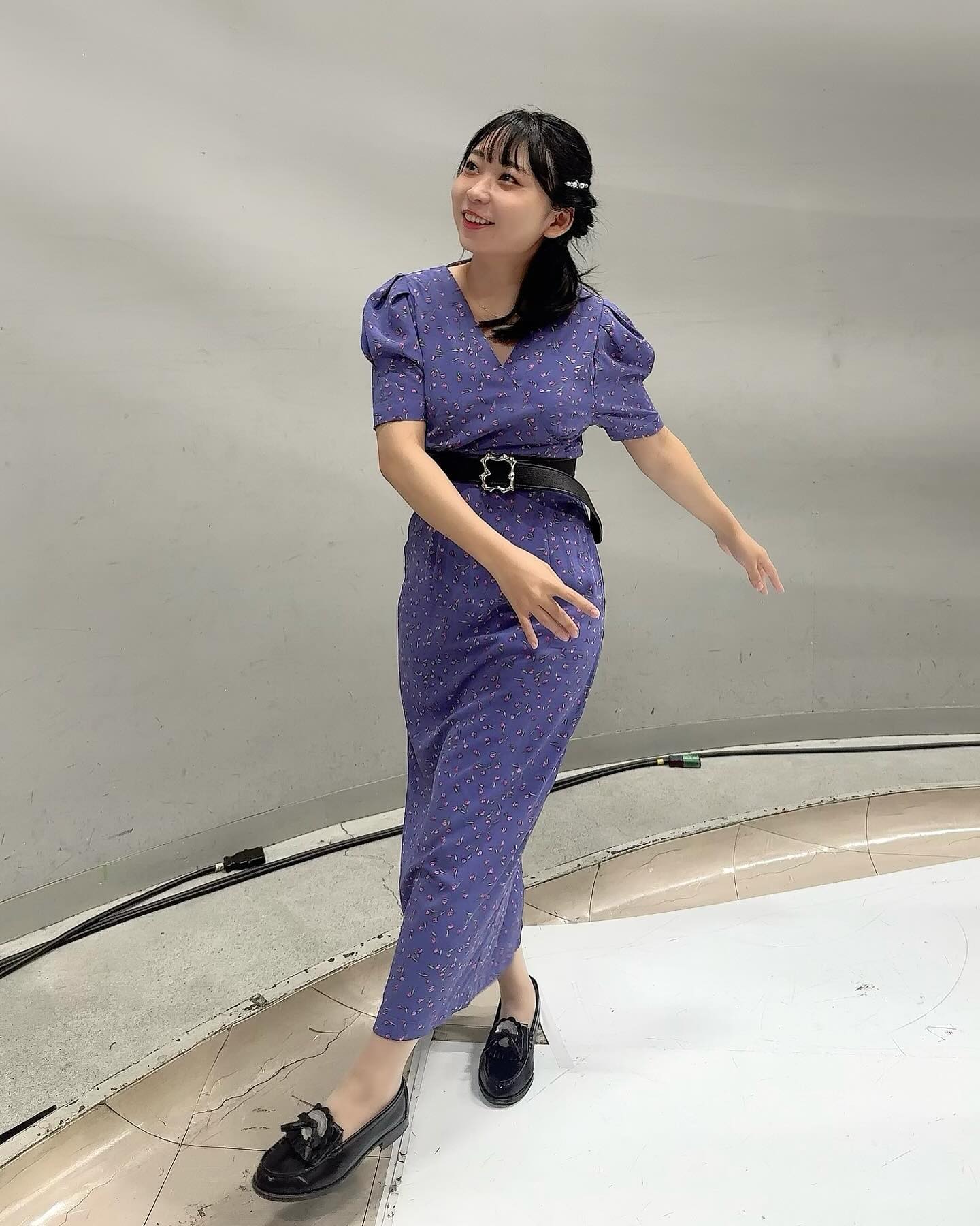 まるで別人...? 人気芸人が