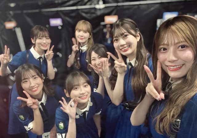 元日向坂46・潮紗理菜が2人の卒業を祝福「これからも 澄んだ青空がありますように」