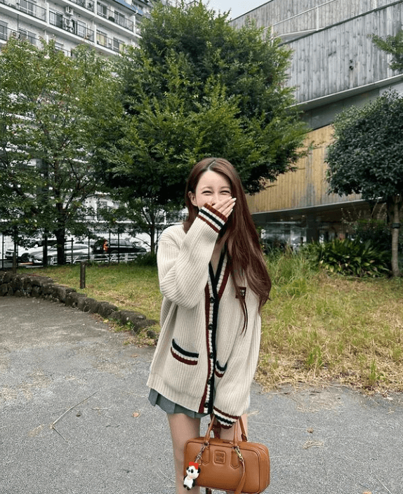 ダレノガレ明美 ”団地前”の一角にて公開した写真が、スレンダー美女過ぎて目立ってしまう！？