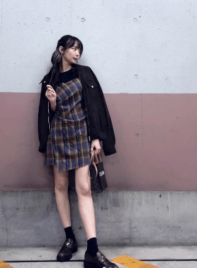 岡田紗佳、秋コーデの「#おかぴ服」にファンから絶賛の嵐