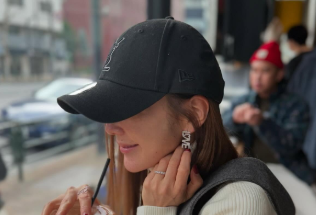 メディロス希代美、広尾の朝活で洋梨タルトを堪能「昔から大好きなんです」