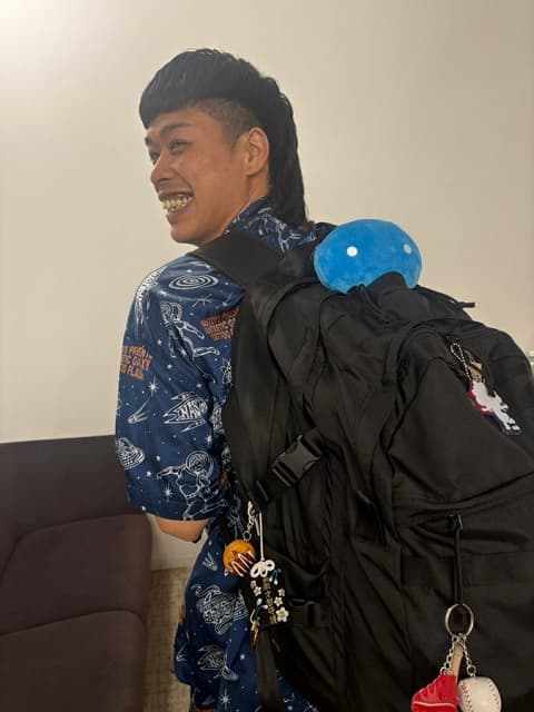 いよいよ交流戦が開幕！”スカパー！”生配信に出演したバッテリィズ・エースがスカッピーとのショットを投稿