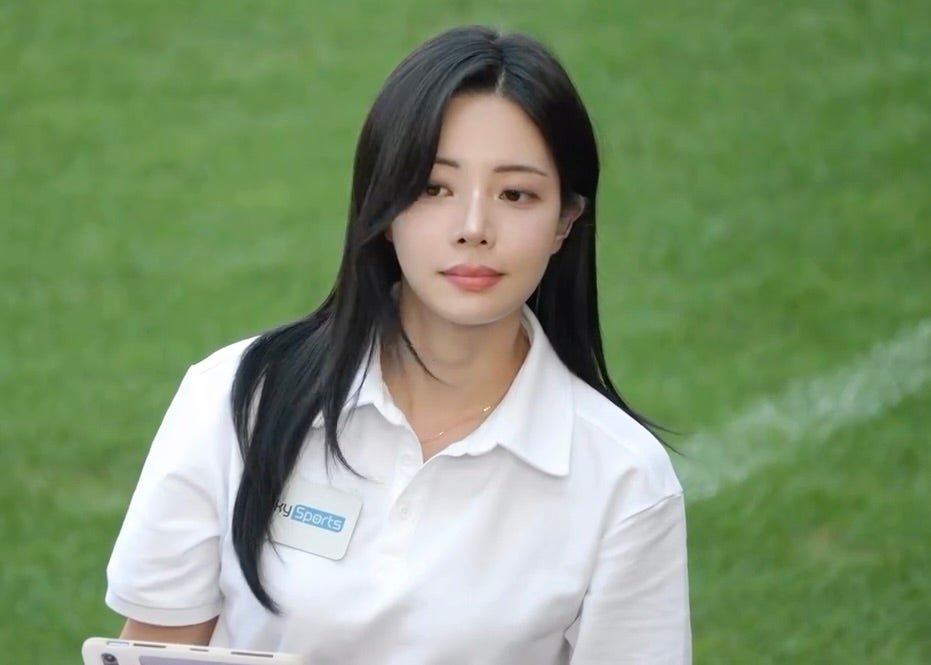 清楚なはずが色香ダダ漏れ…韓国美女リポーターが“夜の街”オフショット公開