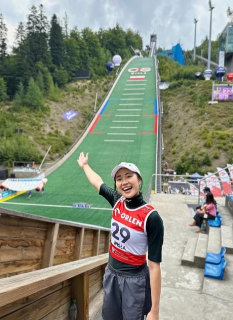 3年ぶりに輝く！スキージャンプ・岩佐明香、ヴィスワで復帰ジャンプ披露