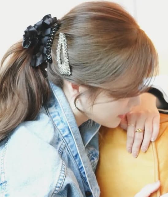 「ポニテ最高」「横顔ステキ」女優・白石麻衣が最新ショットを披露！