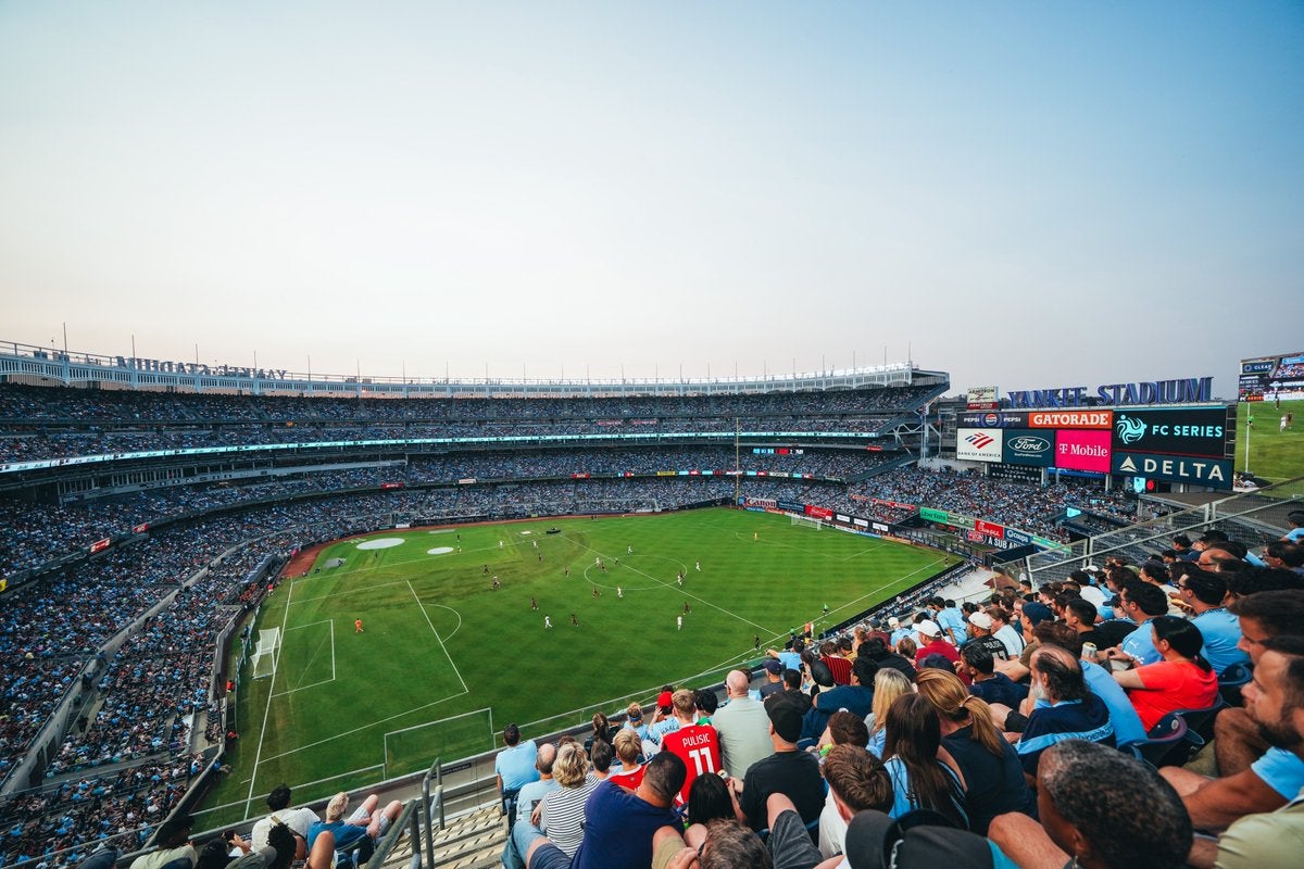 「この発想がアメリカっぽい」サッカーのプレシーズンマッチで使われた意外なスタジアムとは？