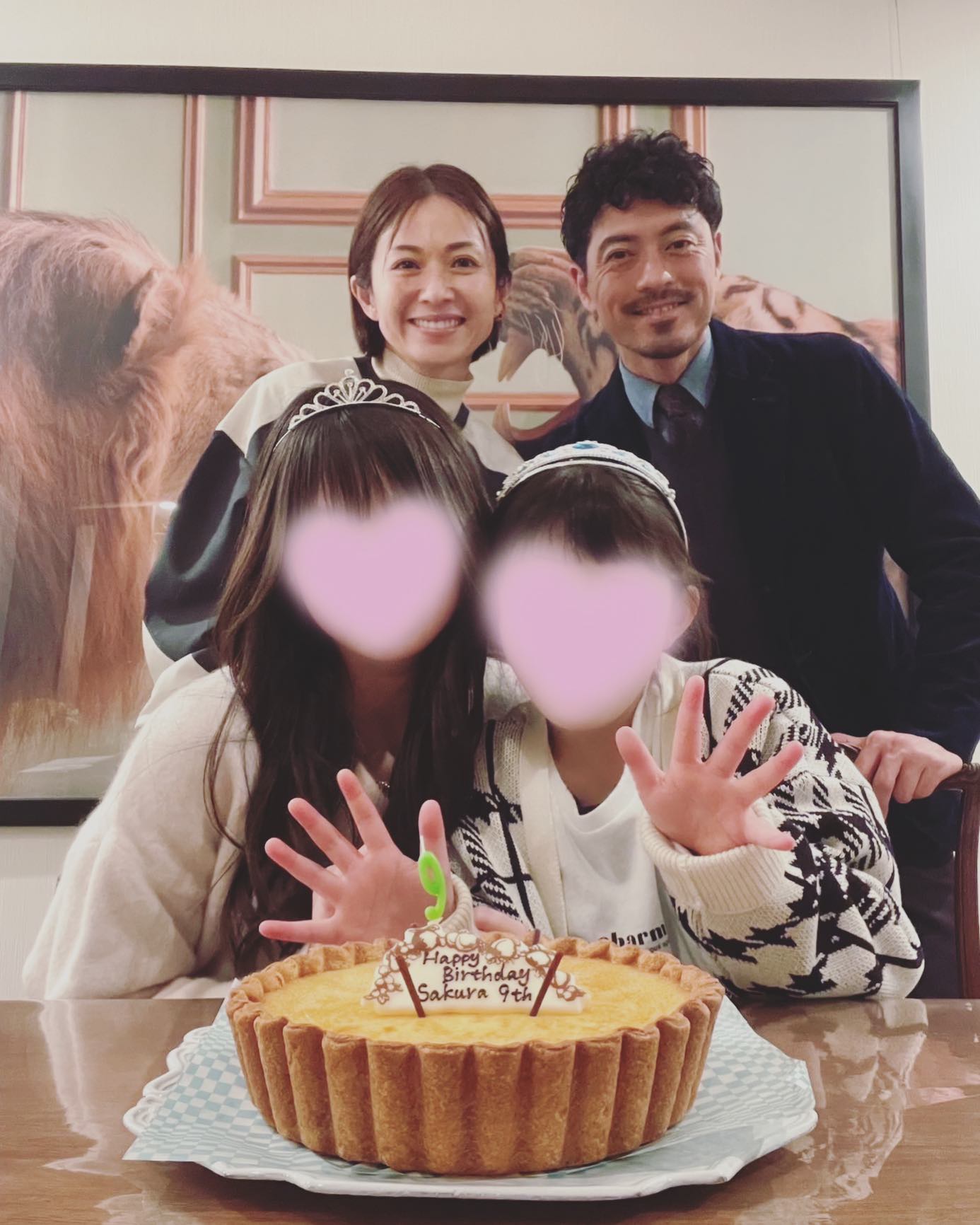 元日本代表・鈴木啓太⚽️次女を祝う誕生日パーティーで一家団らん💕