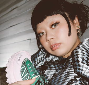 渡辺直美がシューズ×盆栽に挑戦？アディダスのイベントに登場🔥👟