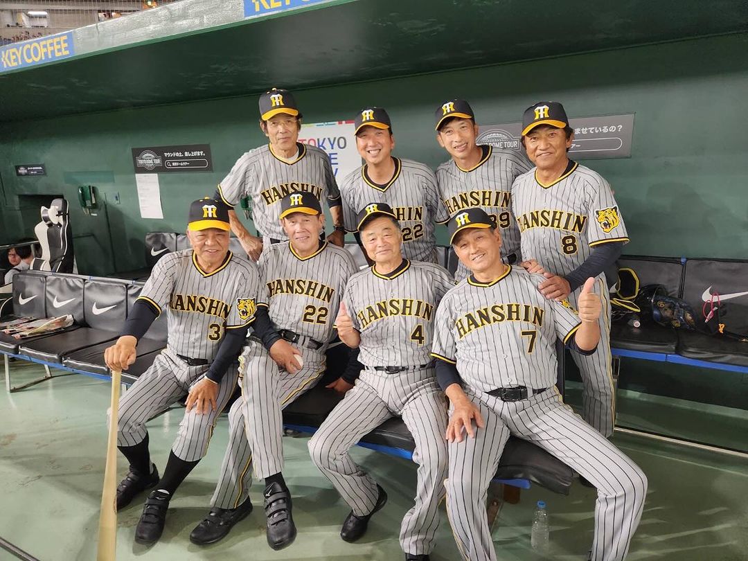 「凄いメンバーだ！」藤川球児 レジェンドOB達との豪華2ショットを公開！