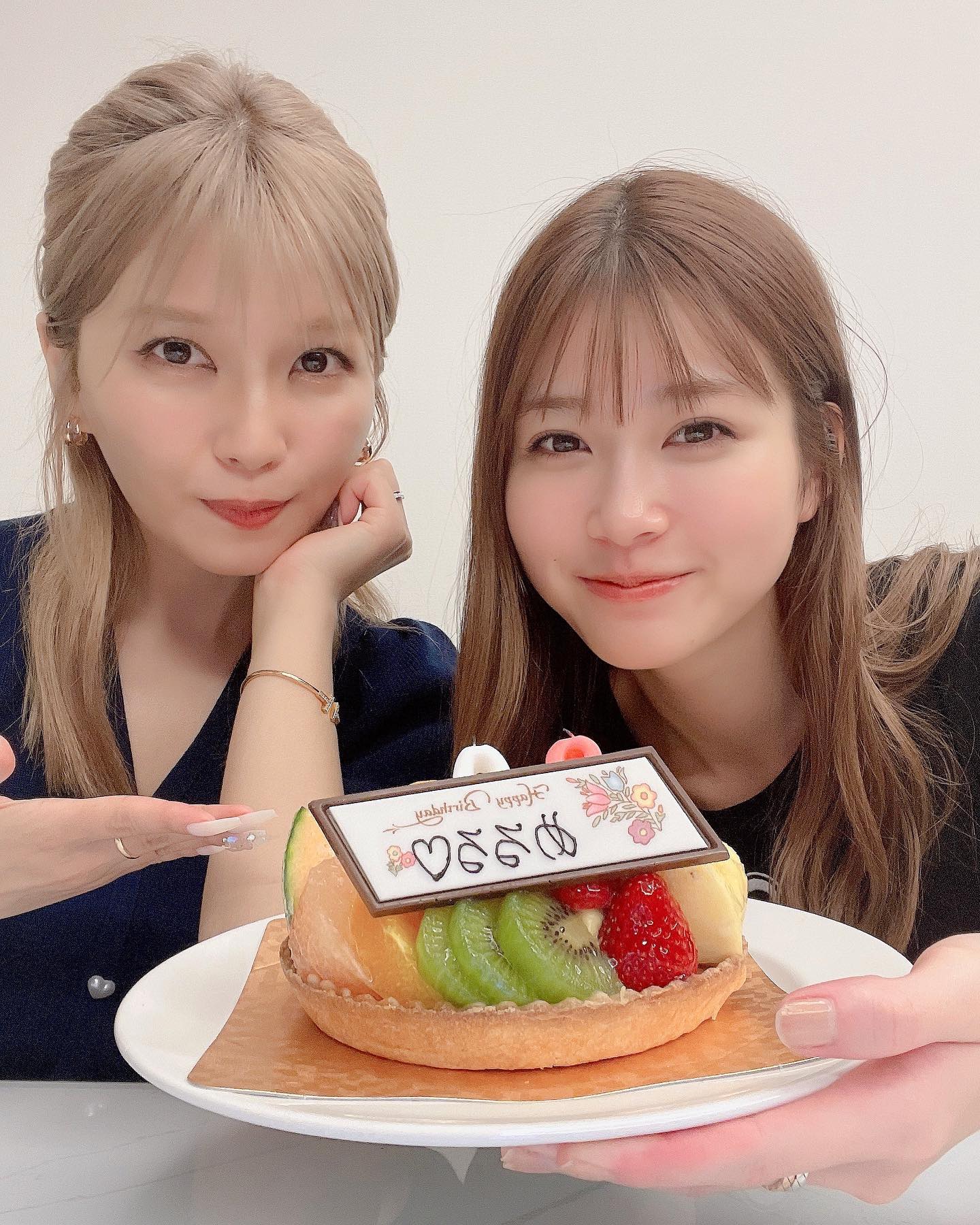 めるるさんと宇野実彩子さんの2ショットが大反響!!2人の