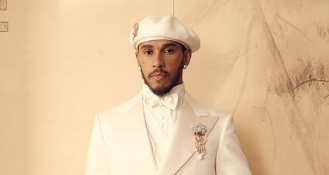 ルイス・ハミルトン、METガラ2025で堂々の姿披露　「我々はずっとここにいた」と誇りのメッセージ