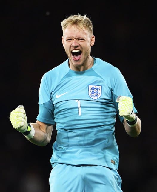 冨安同僚GKラムズデール 自身についての移籍の噂を否定か!?