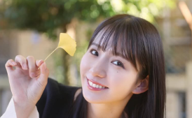 栗田麻理、イチョウの絨毯で思わぬハプニングも笑顔で投稿