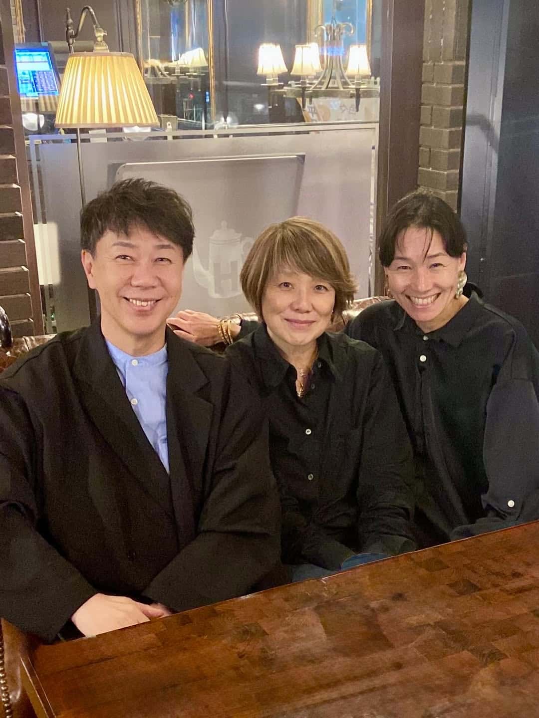 伊達公子、スタイリストたちと“インディアンな夜”を満喫　「よく食べ、よく喋り、よく笑いました！」