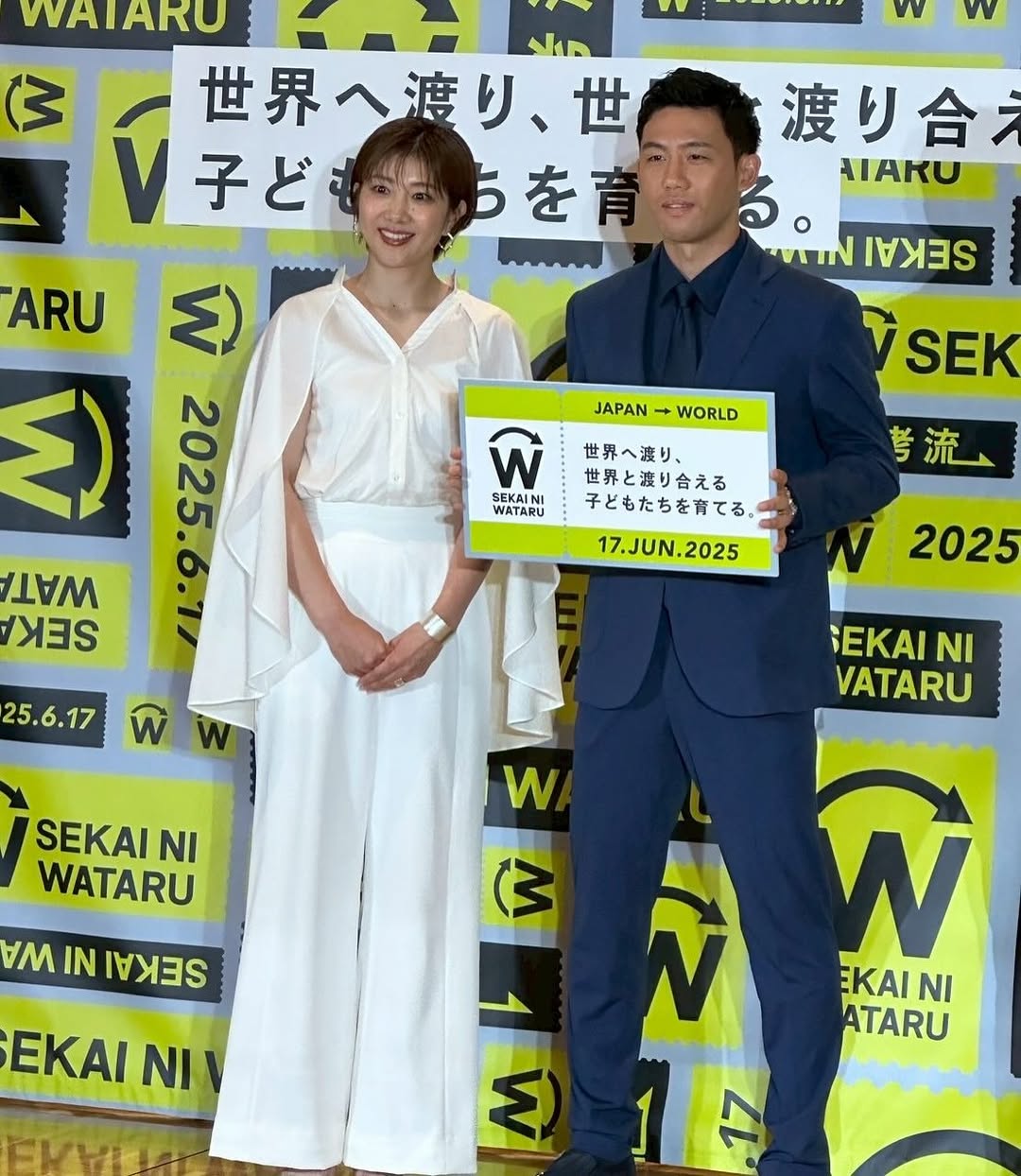 ファン感動「姿勢が美しい」元五輪選手とサッカー日本代表の並びに称賛の声