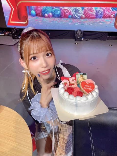 「ギャルしか勝たん☆な一年でした！」歌手 亜咲花がお誕生日を迎える！