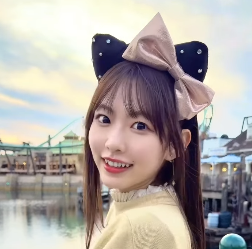 八伏紗世、満腹デート動画を公開！「笑顔が可愛すぎる」と反響