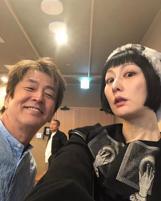 「あ、後ろに秋田県人いますね」鳥居みゆき、ホリケンと仲良くツーショットも