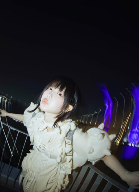 アーティスト・あのちゃんがライブシーンの激熱写真を大量シェア