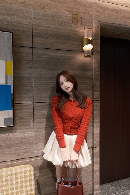 タレント 森香澄がオトナ可愛いバレンタインコーデを披露！ファン「超絶にカワイイです」